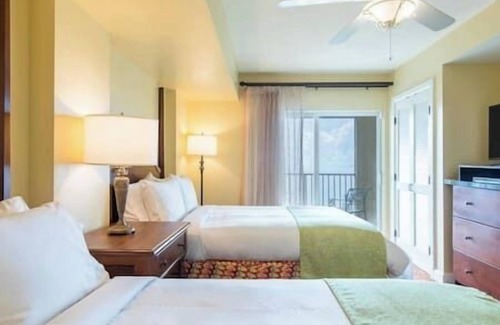 Estate Bakkero Complejo | Sleeps 8 | Beachfront | Spa | Lux Resort | Marriott