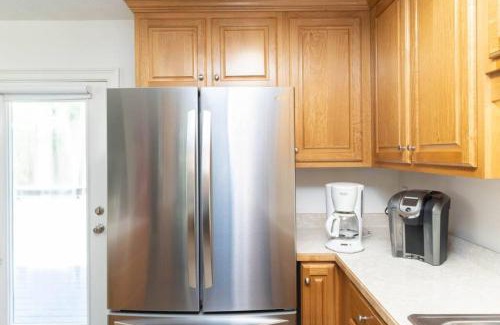 Buford Casa | Sleeps 8, Lake Lanier Hidden Gem