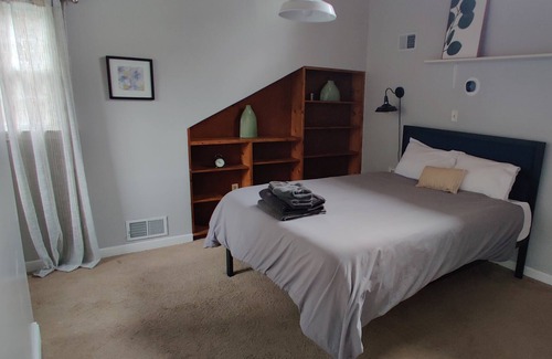 Wade Hampton Casa | Sleeps 8, minutes to downtown Greenville