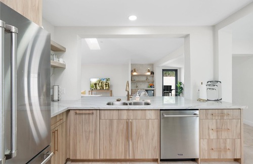 Coronado Casa | Sleeps 8 | Pool | Centrally Located Oasis