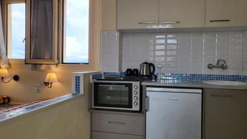 Piskopiano Apartamento | Sleeps 8 - Sea View - Apartment - Pool - Garden