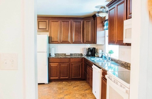 Wagontown Casa | Sleeps up to 18 people, perfect for a family getaway