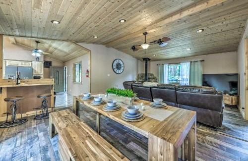 Ruidoso Casa | Sleepy Bear Cabin in Ruidoso Deck and Yard Games!