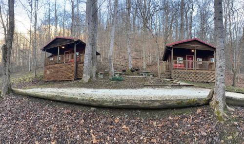 Stanton Casa | Sleepy Bear Cabin, Red River Gorge, KY, River Access & Views
