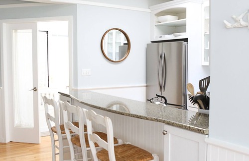 South Haven Cabaña | Sleepy Hollow Beach Resort introduces Cottage 8B
