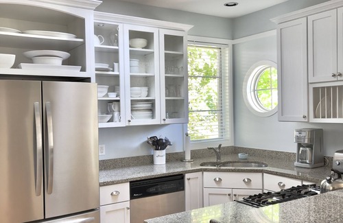 South Haven Cabaña | Sleepy Hollow Beach Resort introduces Cottage 8B