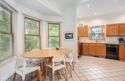 South Haven Cabina | Sleepy Hollow Beach Resort introduces Stonebridge 37A