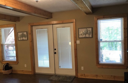 Quebeck Casa | Slice of Heaven on the Caney Fork River