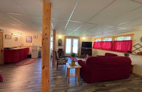 Northport Apartamento | Slice of Heaven, steps to the beach