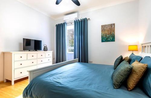 Sliema Apartamento | Sliema Luxury Charm, Sea-Side, Pool Table by Haven & Keys Malta