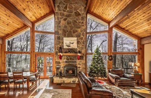 McHenry Casa | Slip Away Chalet