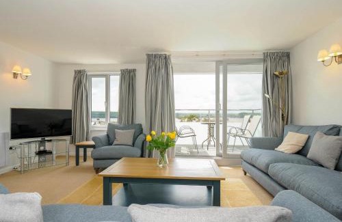 Rock Casa | Slipway 14