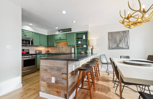 Ludlow Casa | Slopeside In Okemo - Beautifully Renovated Spacious Family Townhouse 3 Bedroom Townhouse by RedAwning