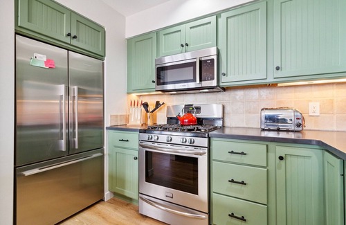Ludlow Casa | Slopeside In Okemo - Beautifully Renovated Spacious Family Townhouse 3 Bedroom Townhouse by RedAwning