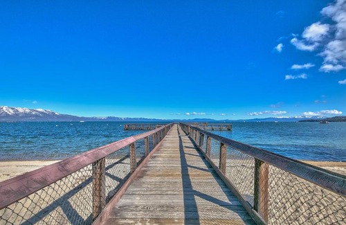 South Lake Tahoe Casa | Slt Home Private Beach, Pool & Heavenly Ski Resort Townhouse