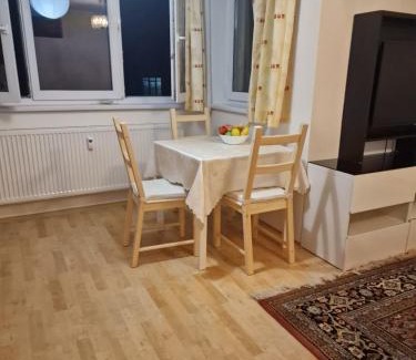 Prague 18 Apartamento | Slunný byt v Praze Letňanech