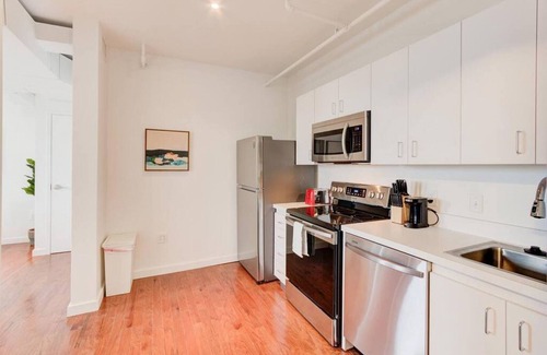 South Main Historic District Apartamento | SM 301 · Right on Main St with Historic Vibe!