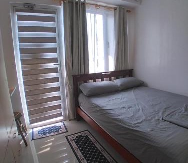 Las Pinas Apartamento | SM South Residences, 1 bedroom with balcony.