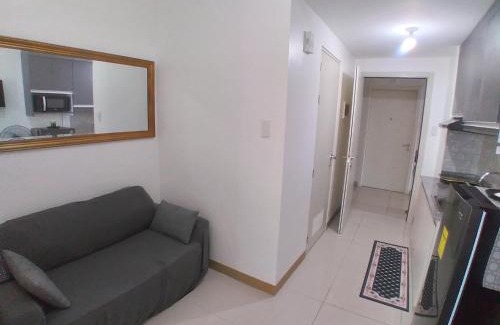 Las Pinas Apartamento | SM South Residences, 1 bedroom with balcony.