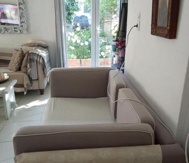 Marathon Casa | Smal villa loft near the beach