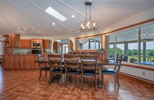 Lynn Casa | Smaland Farms: Tryon / Columbus / Asheville - ¡Cerca de TIEC! Piscina privada y jacuzzi!