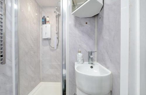 Peterborough Apartamento | Small and cosy entire House in Peterborough