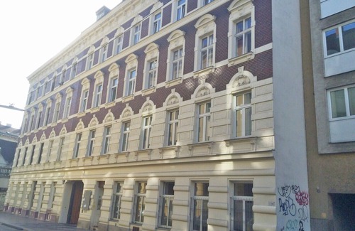 Funfhaus Apartamento | small apartment: close to the subway, quiet courtyard