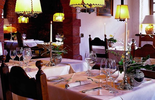 Amorbach Casa | pequeña sala benedictina - El Schafhof Amorbach - hotel rural y restaurantes