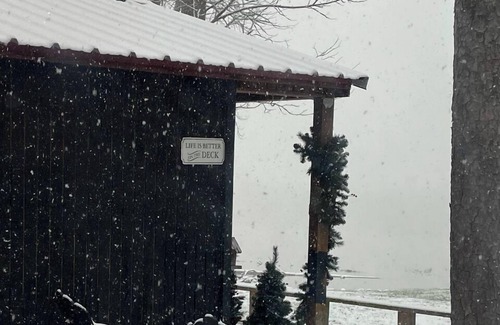 Russellville Cabina | Small cabin right on the lake !