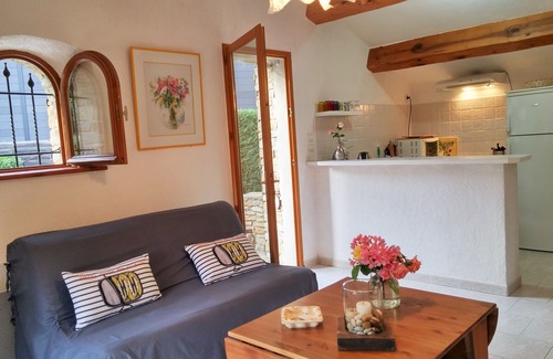 La Cadiere-d'Azur Cabaña | Pequeña casa de carácter con jardín en Provenza / Costa Azul a 6 km del mar.