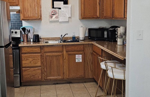 Elko Casa | Small charming 1 bedroom duplex in Elko's tree streets neighborhood