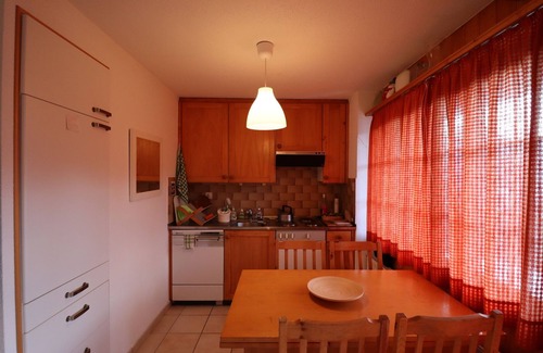 St. Luc Apartamento | Small, cute and cozy apartment on the ground floor of a building located approx. 100m from the shutt