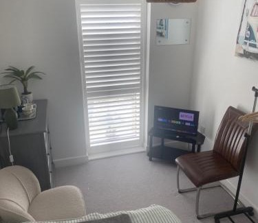 Newhaven Casa | Small Double room to rent