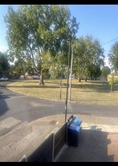 Enfield Highway Casa | Small En-suite
