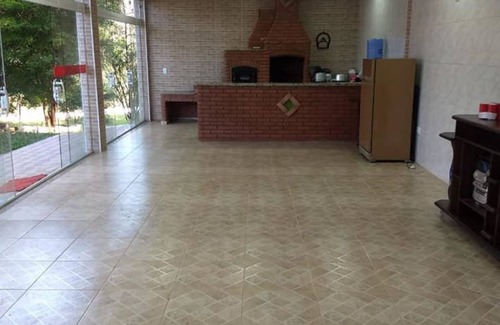 Suzano Casa | Pequeña granja en Suzano con piscina y barbacoa, ocio completo.