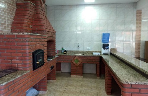 Suzano Casa | Pequeña granja en Suzano con piscina y barbacoa, ocio completo.