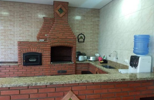 Suzano Casa | Pequeña granja en Suzano con piscina y barbacoa, ocio completo.