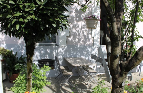 Annecy Casa | Pequeña zona verde en el corazón de la ciudad.