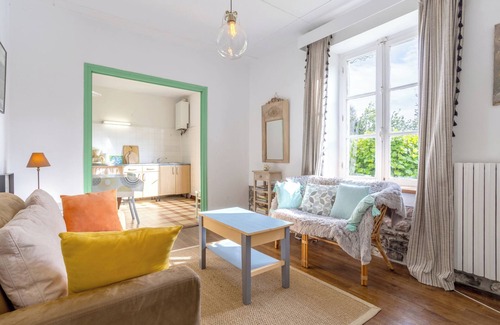 Plobannalec-Lesconil Casa | Casita de campo 'Petite Maison Plage 5min En Voiture' con terraza privada y jardín privado