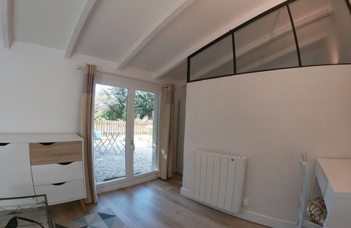 Le Bois-Plage-en-Re Casa | Small house in the woods 800m from the beach.