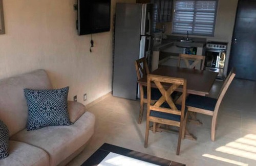 Valle Dorado Casa | Pequeña casa en una zona tranquila