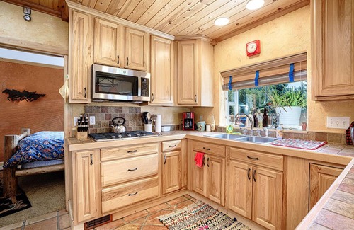 Red Lodge Cabina | Little Log Home en el corazón de Little Italy