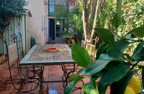 Ceret Casa | Small oasis in the center of Céret