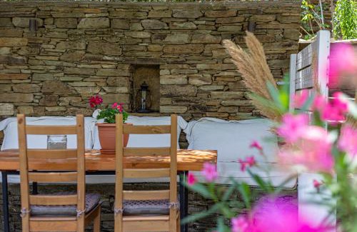 Andros Town Casa | Small Paradise
