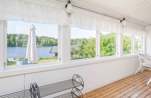 Johanneshov Casa | Small paradise - private beach,jetty,sauna,boat 9 km from Gränna / Lake Vättern