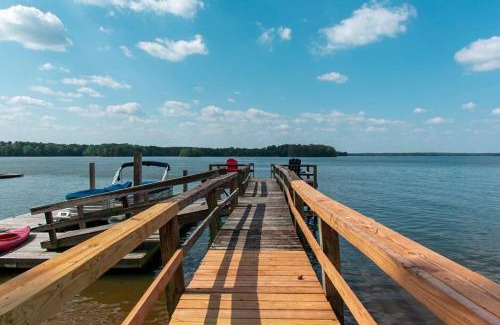Southmont Apartamento | Small piece of heaven on the lake - King suite