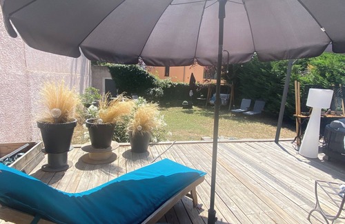Beaurecueil Casa | Small, quiet T4 house with garden and terrace.