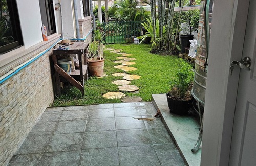 San Sai Casa | Small separate 1 BR, air conditioned house with swimming pool.