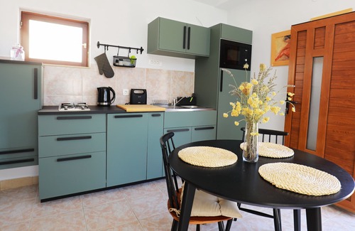 Stomorska Casa | Small Stone House in a Quiet Place Island Solta