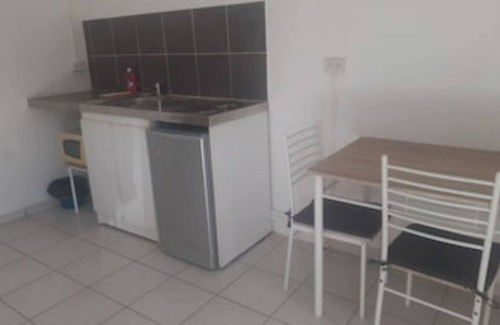 Regina Apartamento | Small studio KOUROU ( 2 )